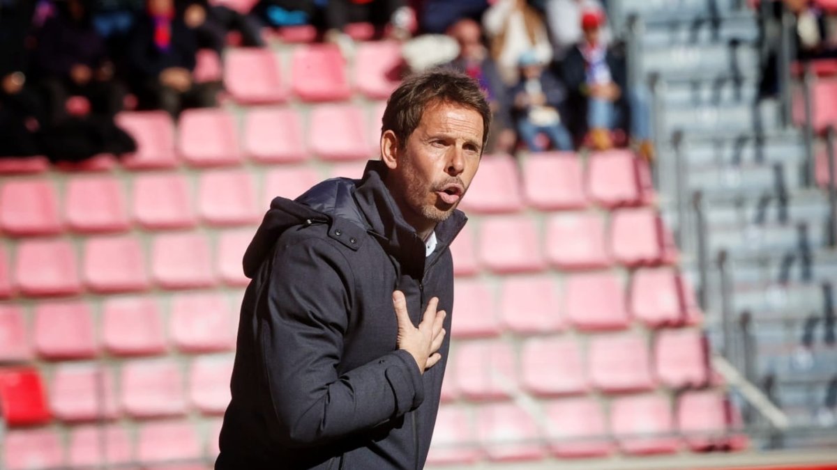 Aitor Calle en el transcurso del encuentro ante el Bergantiños.