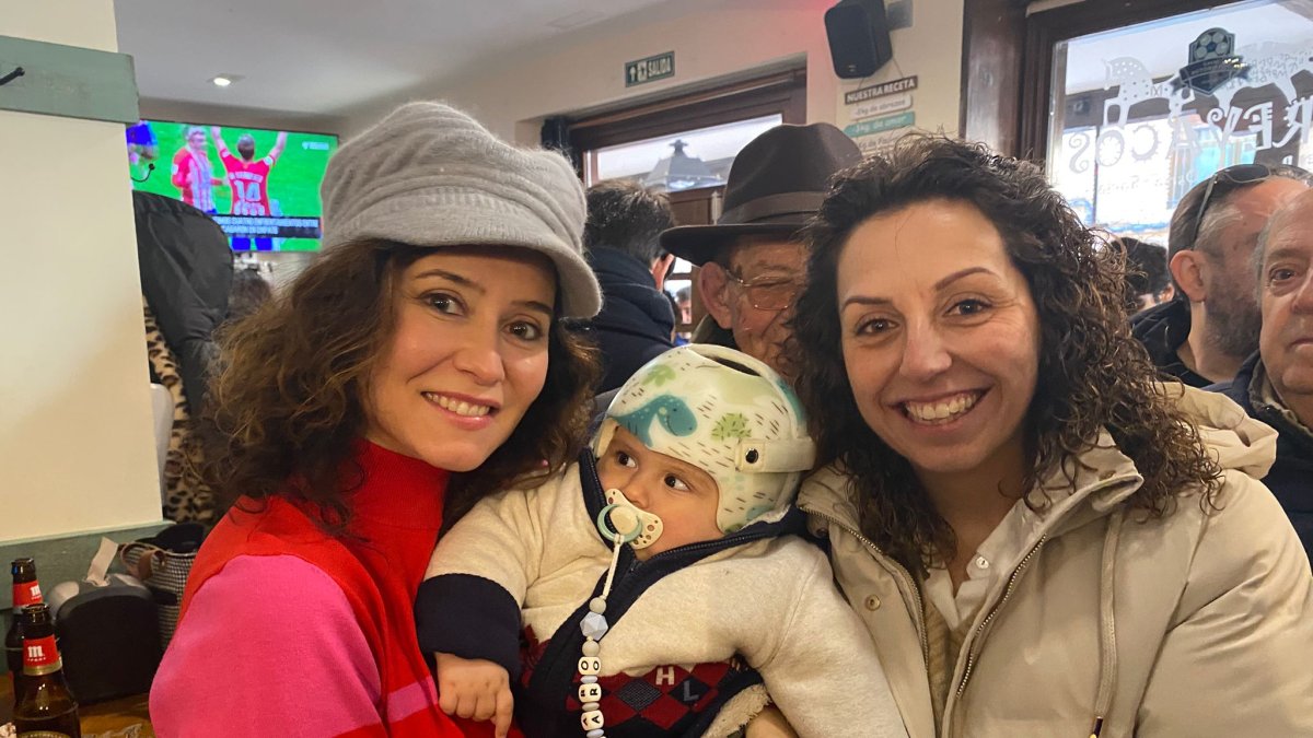 La presidenta de la Comunidad de Madrid visita por sorpresa El Burgo de Osma.