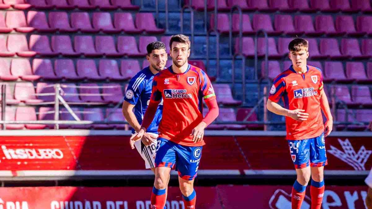 Danese y Mendibe forman la pareja de centrales del Numancia en las dos últimas jornadas.