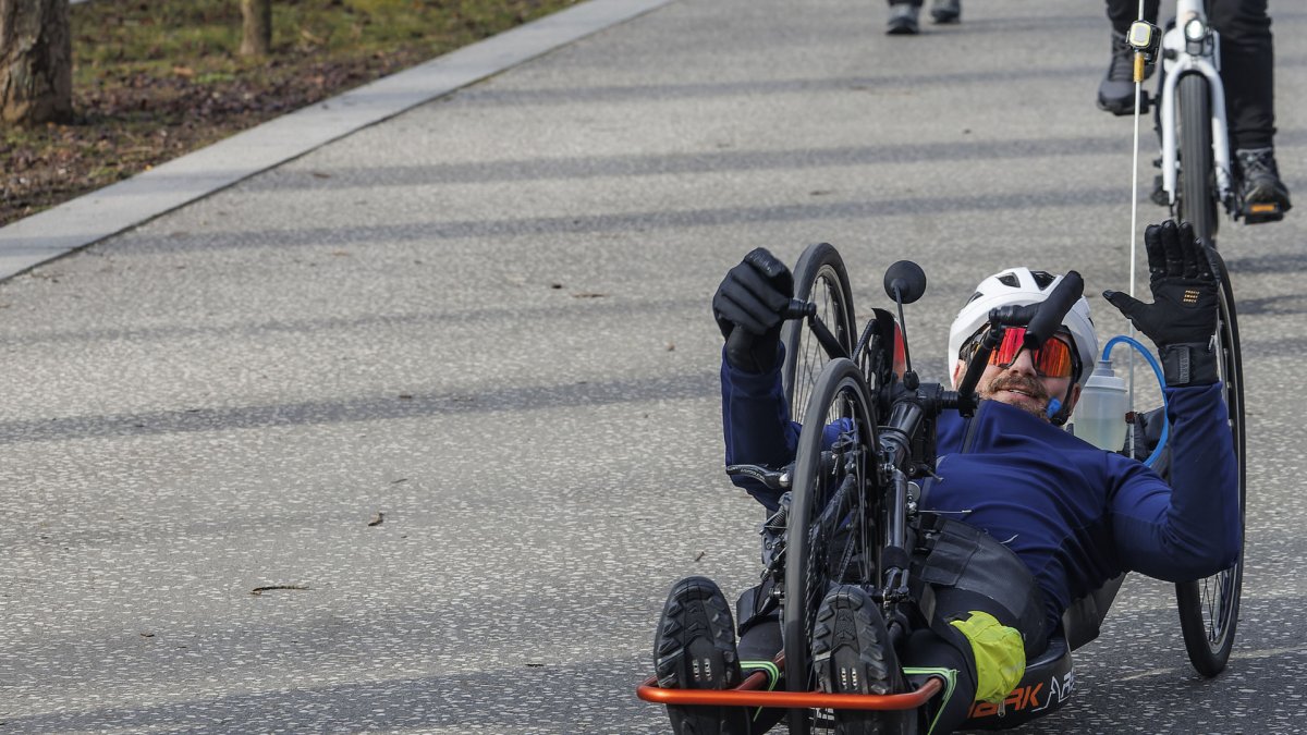 El deportista paralímpico Daniel Rodríguez realiza el reto ‘El destierro del Cid’ para visibilizar el derecho al deporte de las personas con discapacidad.
