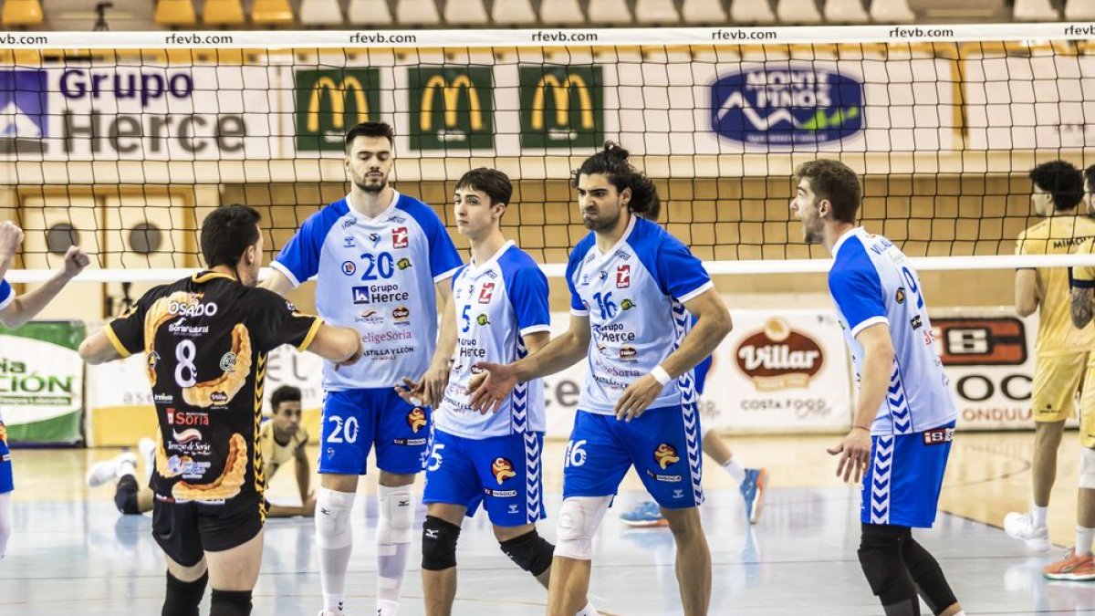 El C.V. Grupo Herce está a un paso de sellar su segunda plaza tras ganar en Valencia.