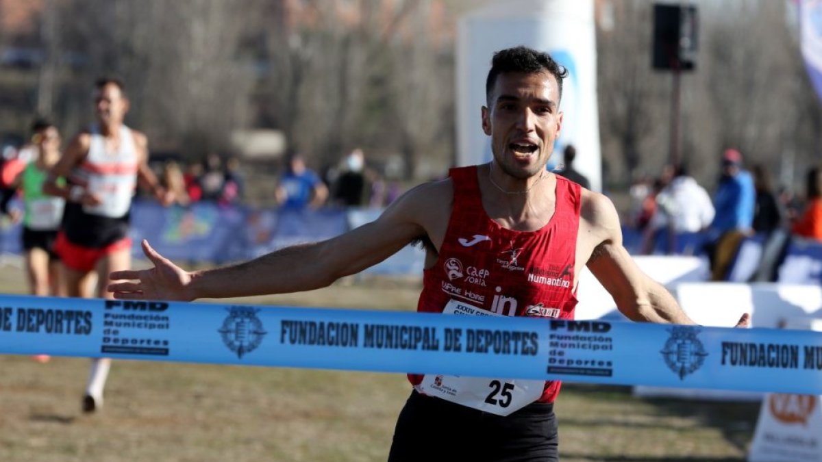 Yahya Aouina fue tercero en los 3.000 metros