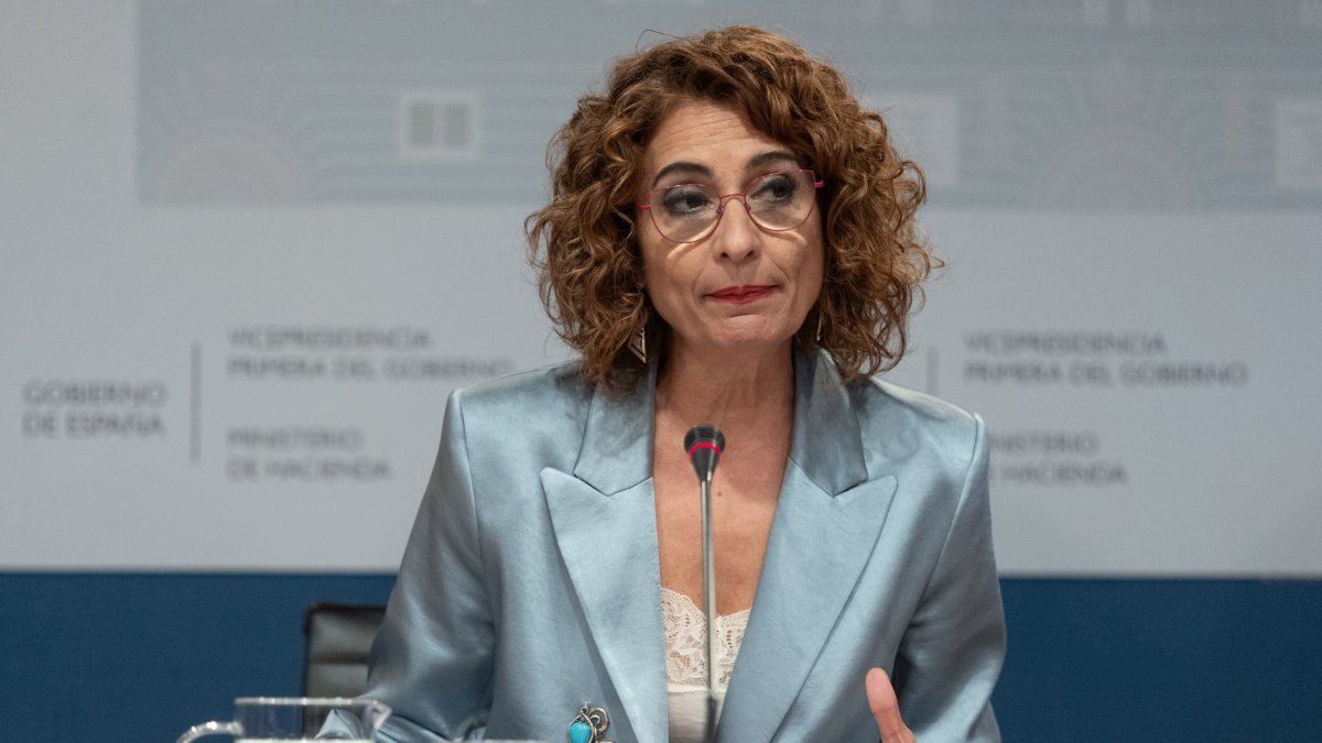 La vicepresidenta primera y ministra de Hacienda, María Jesús Montero.
