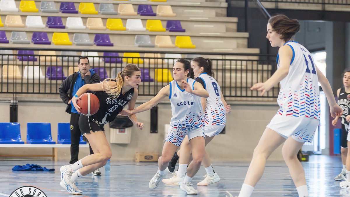 Margot Legat firmó 23 puntos en la victoria de Semillas Adolfo Martínez.