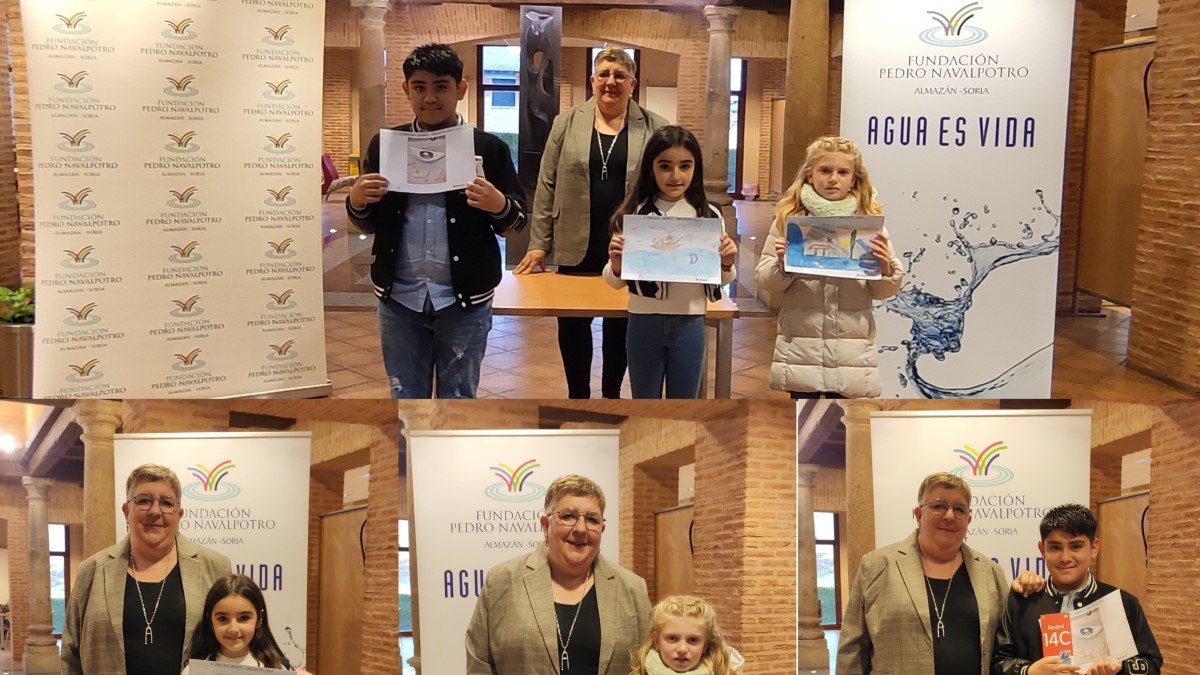 Entrega de premios a los ganadores de 'Dibujos del agua'.
