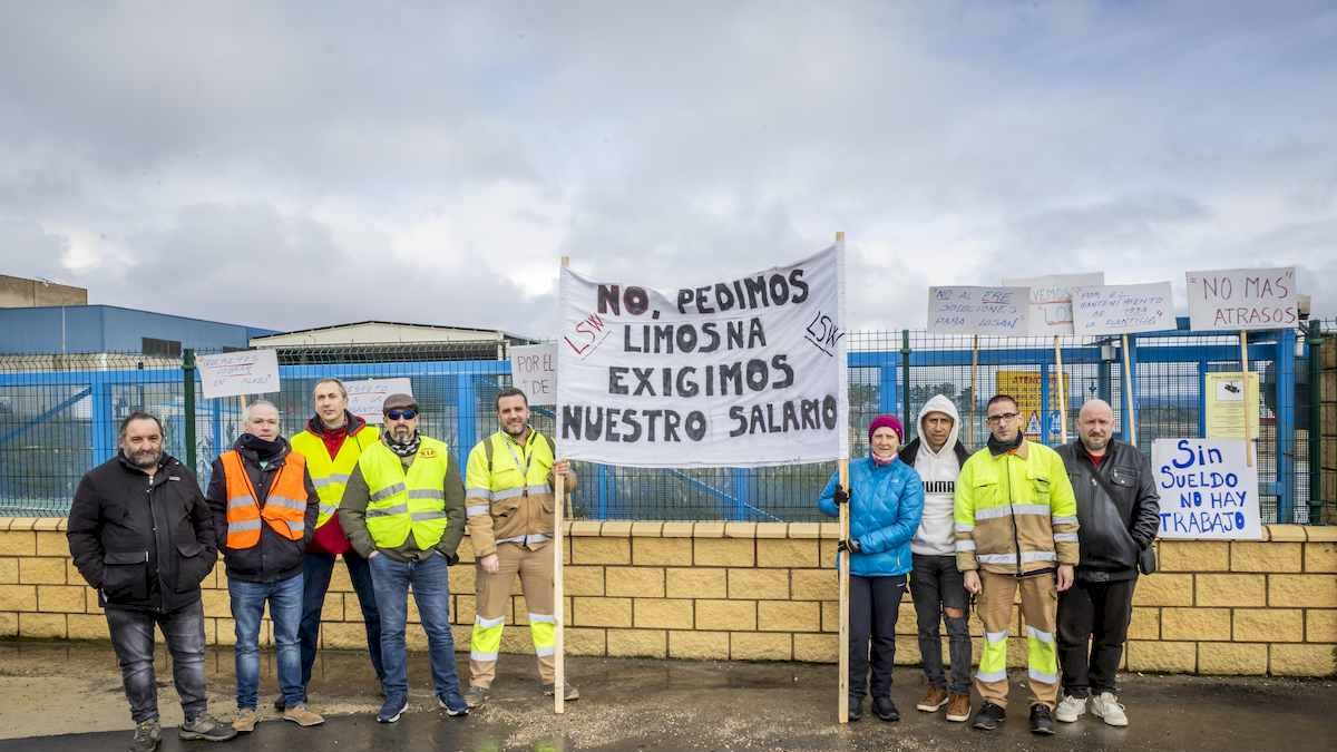 Concentración de los trabajadores de Losán en una imagen de archivo.