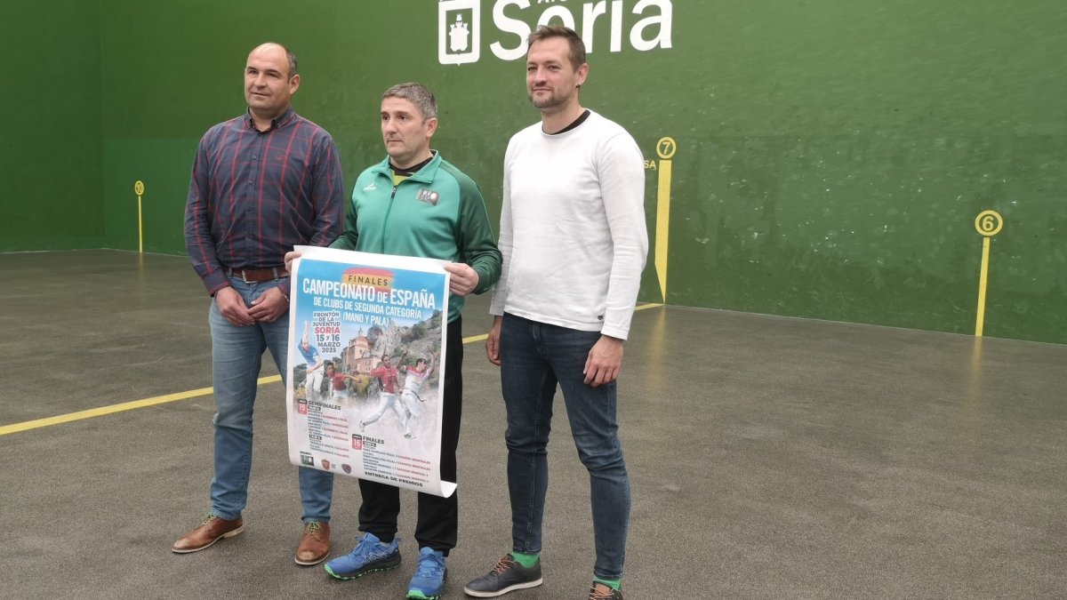 Sergio Frías, José Luis Molina y Manu Salvador durante la presentación del Campeonato.