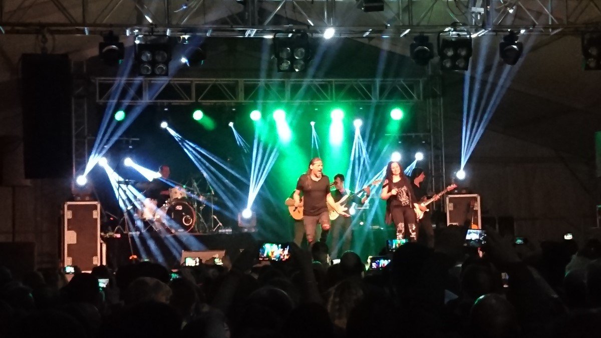 Camela en concierto en Almazán en 2017.