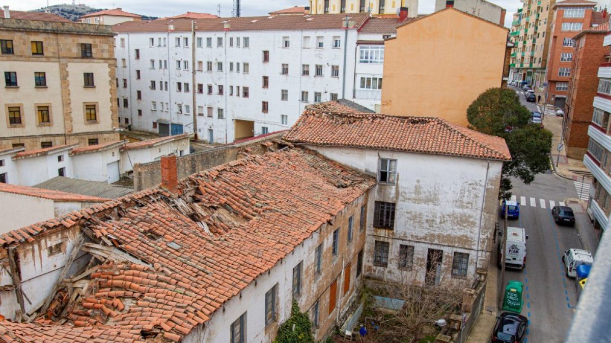 Vista aérea del viejo hospicio de la calle Alberca.