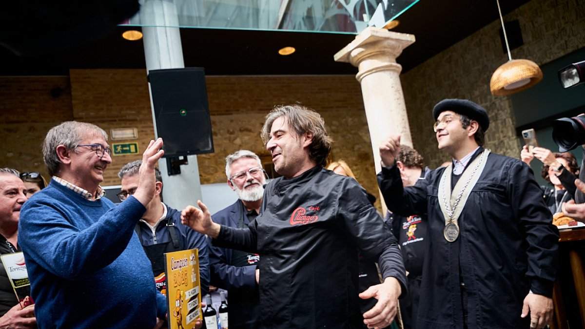 Los hermanos Calvo revalidaron en 2025 el título en su Café Chicago de Zaragoza.