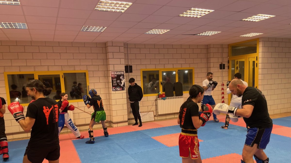 Un entrenamiento de kickboxing en las instalaciones del Caep Soria.