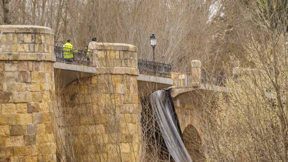 Obras en el puente de San Esteban.