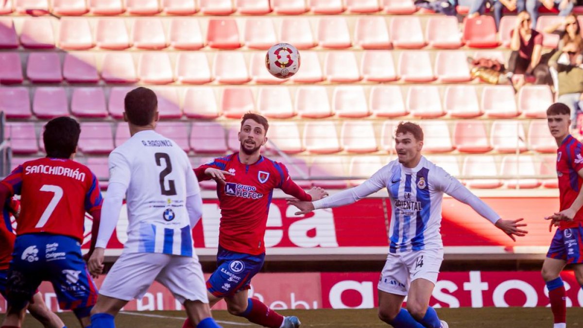 Cristian Delgado en el último encuentro del C.D. Numancia ante la Gimnástica Torrelavega.