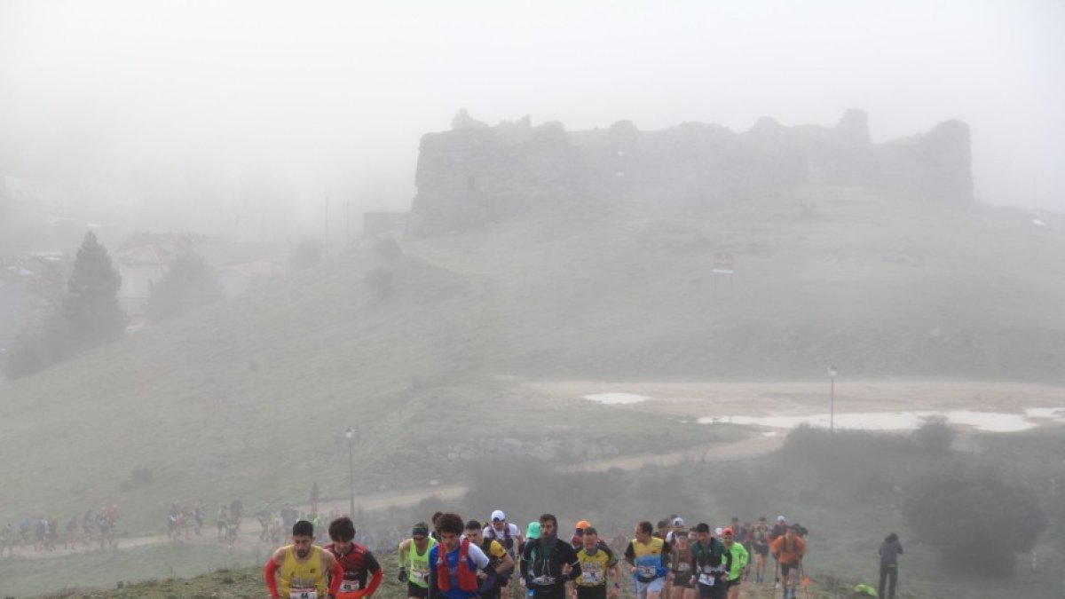 La Arganza Trail se celebraba en la mañana del domingo en la comarca de pinares con salida y meta en San Leonardo.