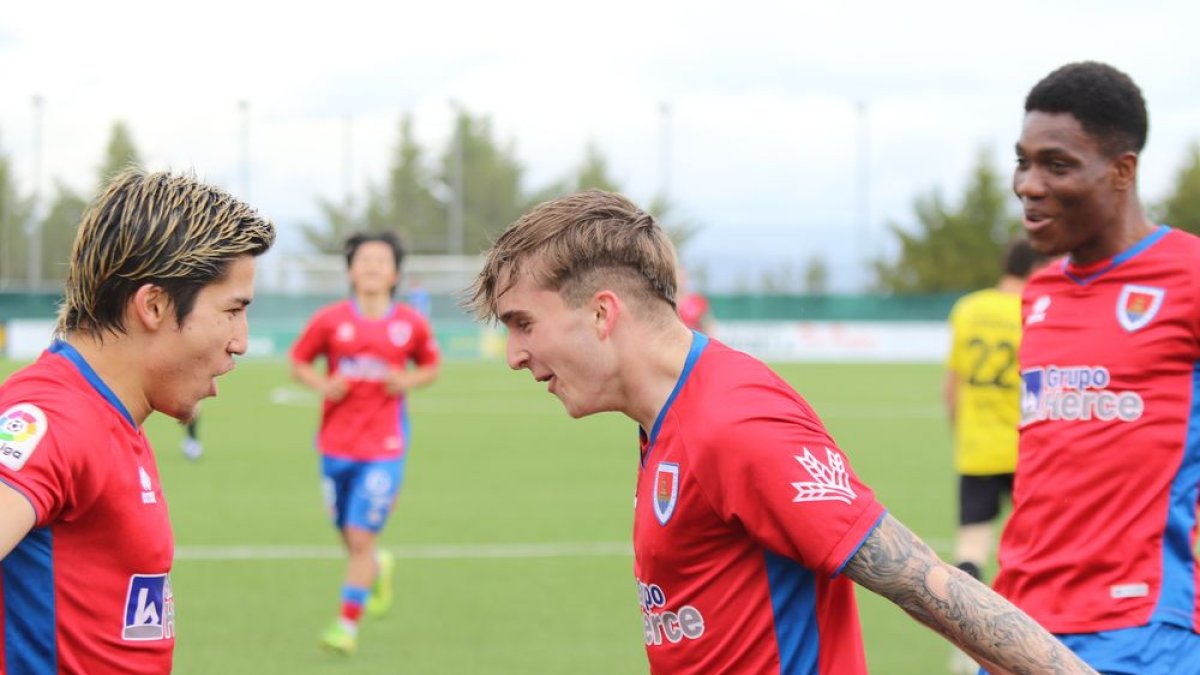 Goleada del filial rojillo para sellar el play-off