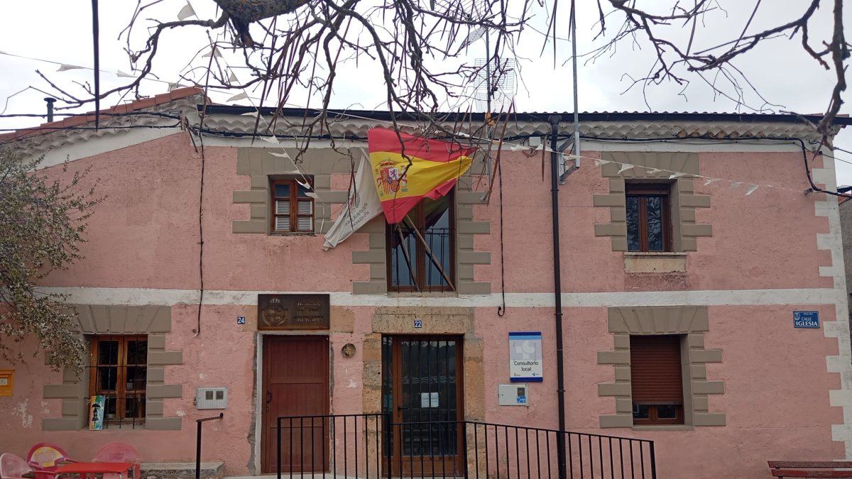 El consultorio médico en la localidad de Orillares.