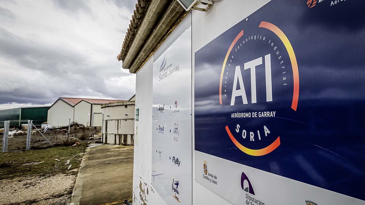 Aeródromo de Garray.