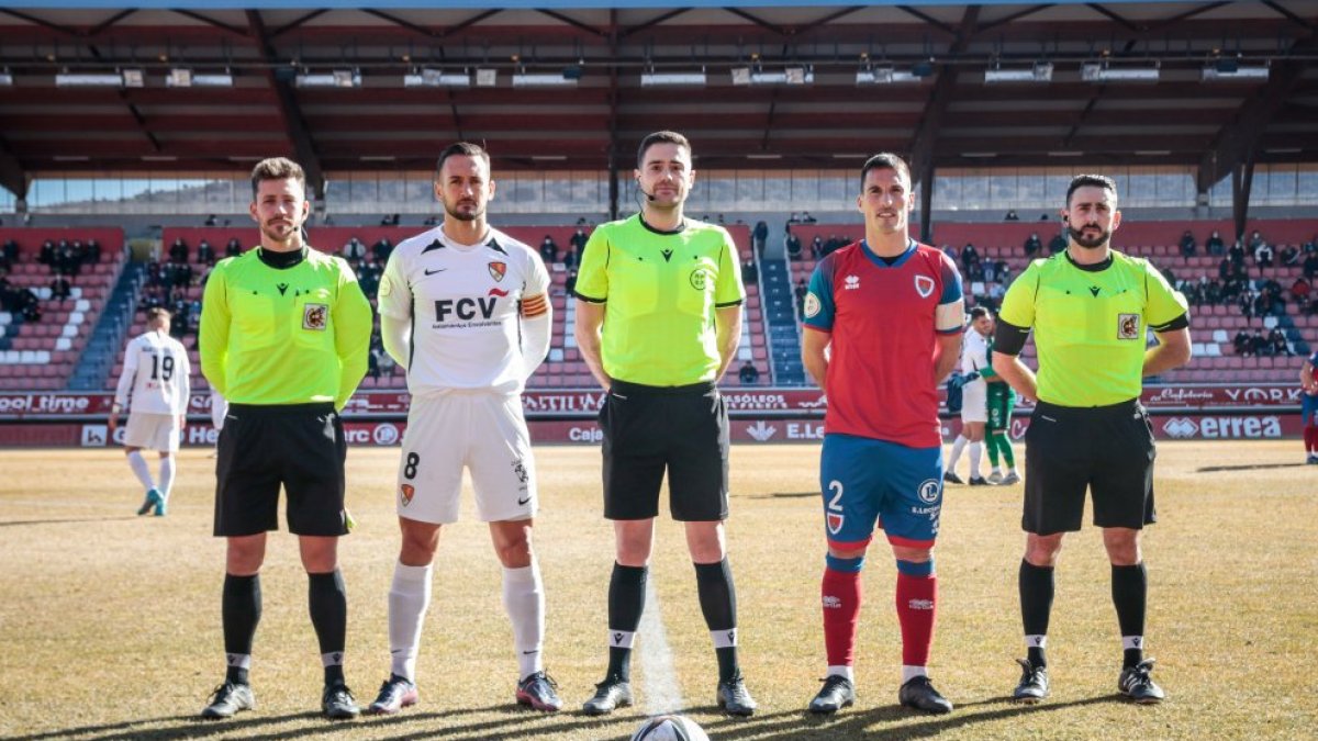 Carbajales Gómez en el encuentro que le pitó al Numancia hace tres temporadas en Los Pajaritos.