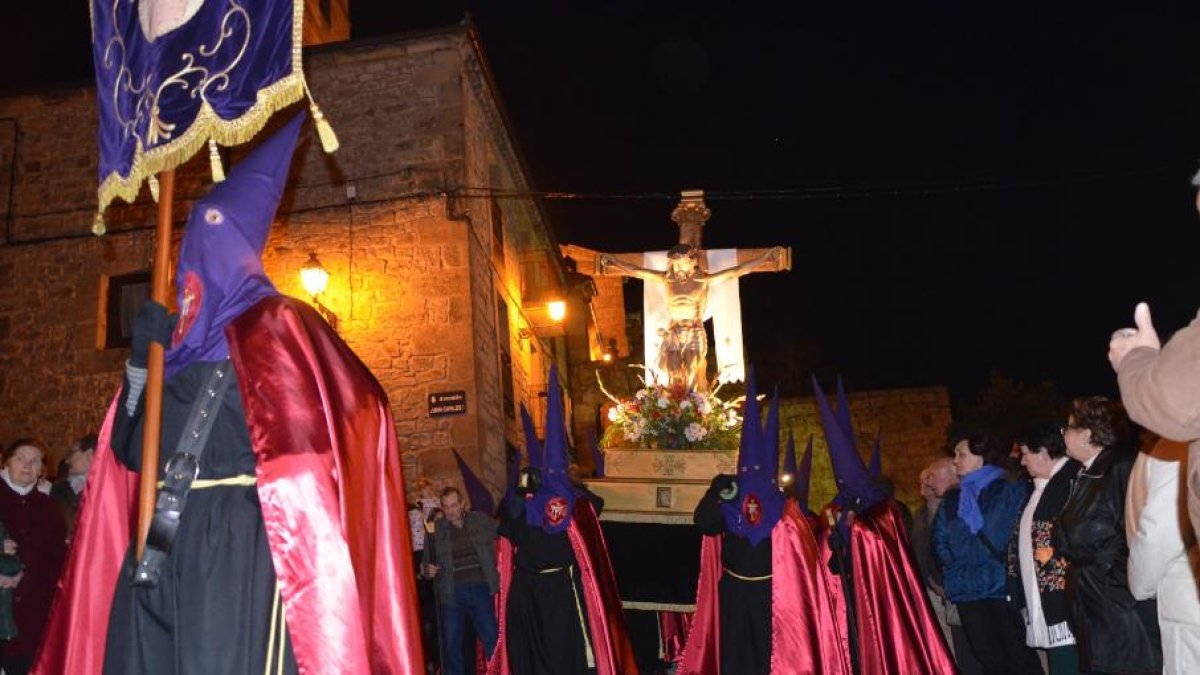 Procesión en Covaleda en una imagen de archivo.