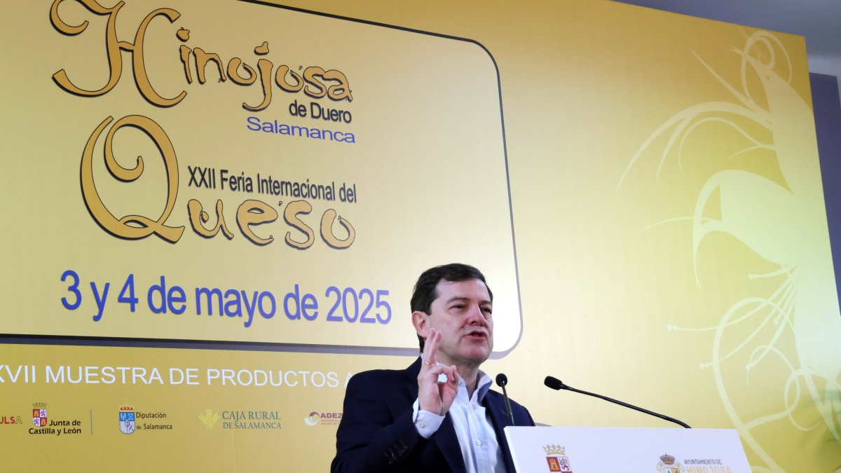 El presidente de la Junta de Castilla y León, Alfonso Fernández Mañueco, inaugura la XXII edición de la Feria Internacional del Queso de Hinojosa de Duero.