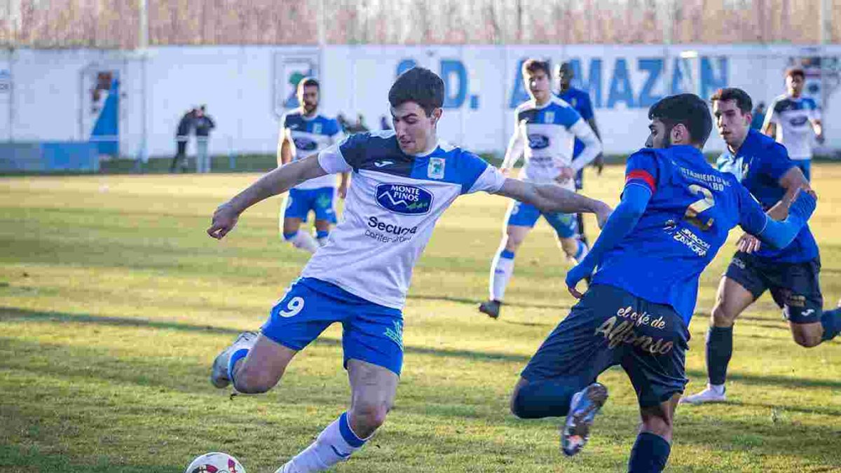 Cervero en un partido con el Almazán el curso pasado.
