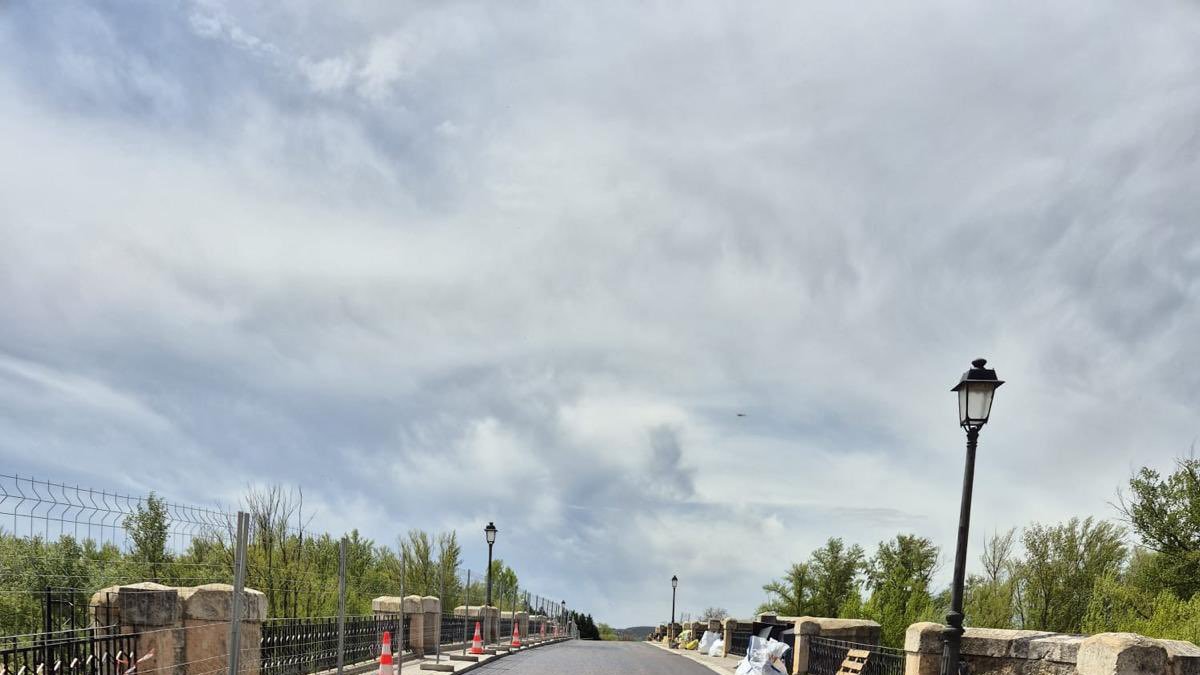 Aspecto del puente medieval tras las obras.