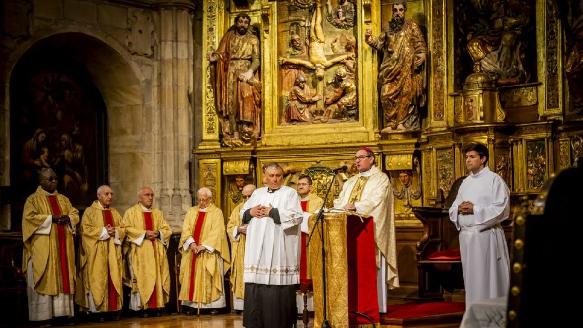El obispo presidió la eucaristía en la festividad de San Juan de Ávila