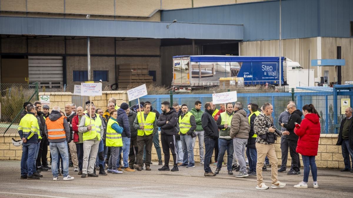 Movilización de trabajadores en Losán.