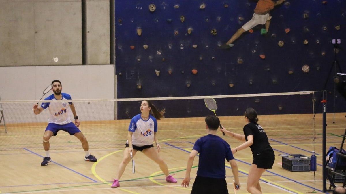 Cita con el bádminton en la localidad burgalesa de Aranda de Duero.