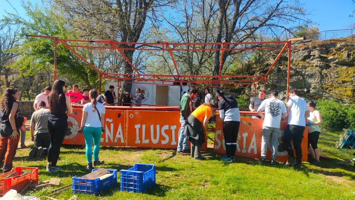 El monte Valonsadero ya luce con sus colores de fiestas