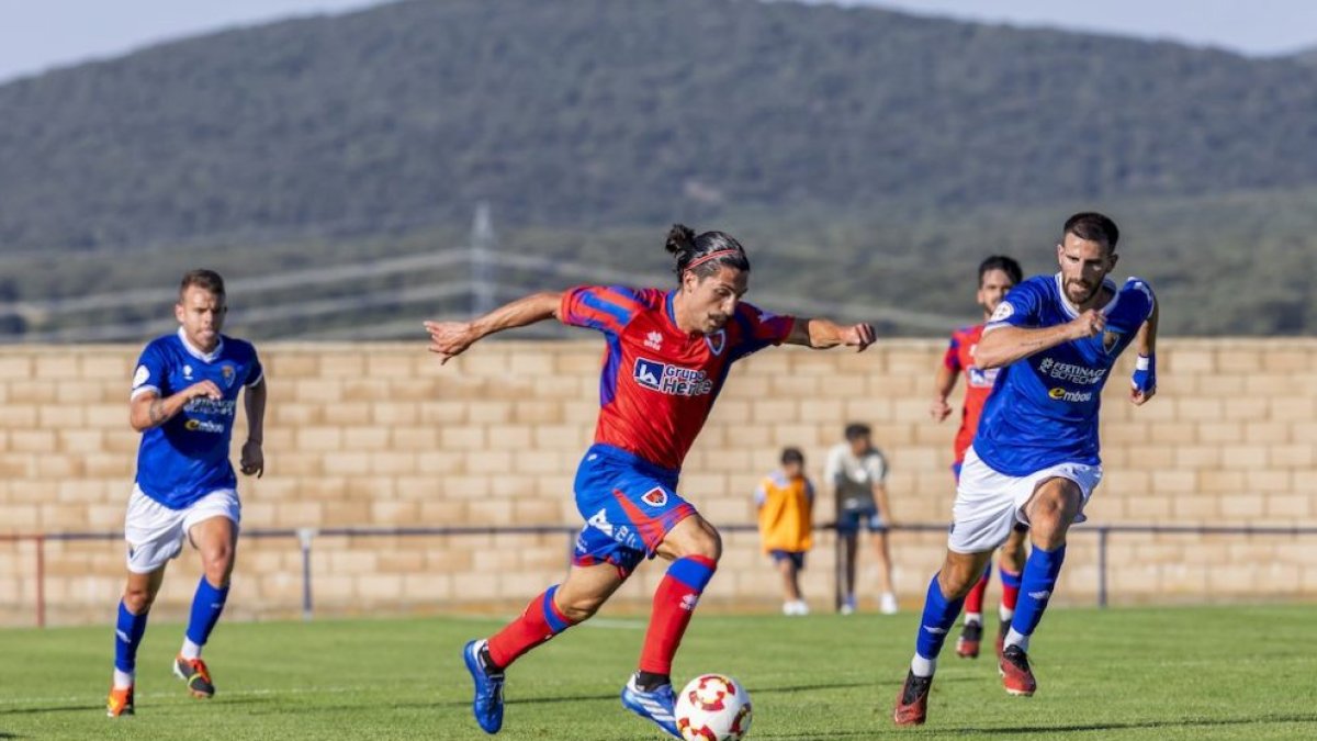 Sanchidrián en el partido de pretemporada en Ólvega en el que el Numancia goleaba 4-1 al Teruel.