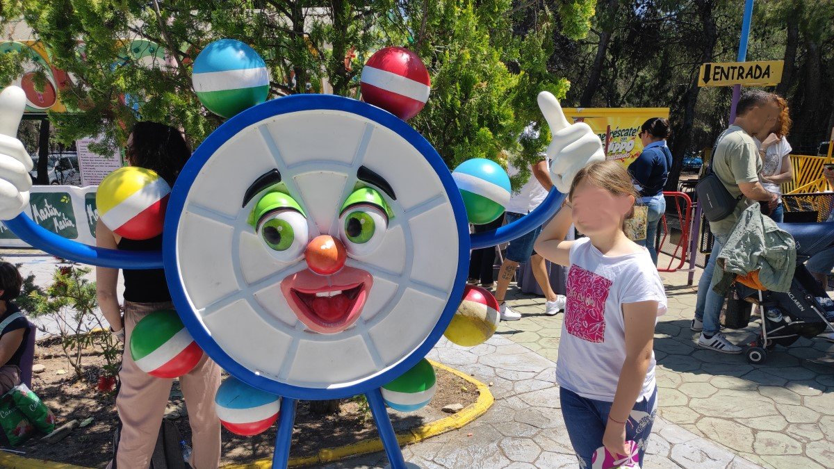 Nori, la mascota del Parque de Atracciones de Zaragoza.