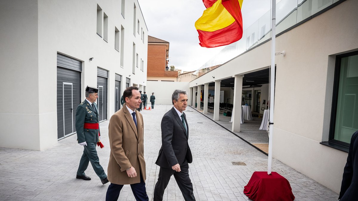 Daniel García en la inauguración de la casa cuartel de San Esteban.