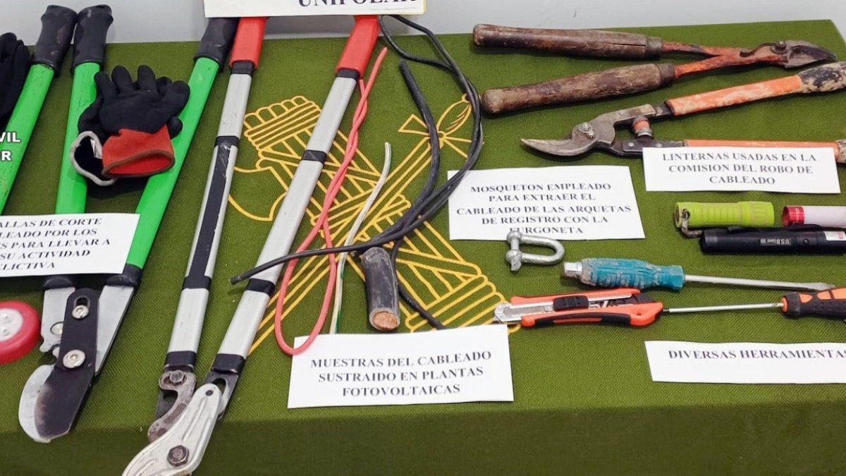 Material intervenido a los detenidos.