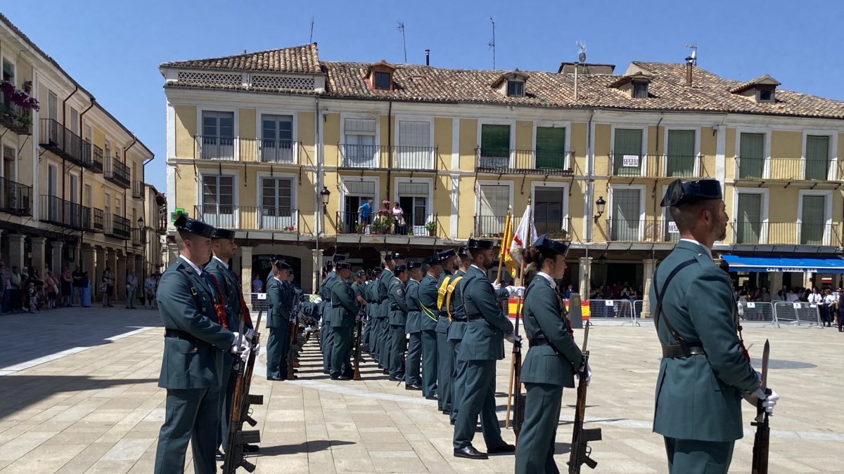 Homenaje a la Guardia Civil en El Burgo de Osma.
