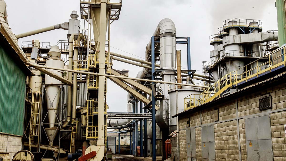 Vista parcial de la maquinaria de Losán.