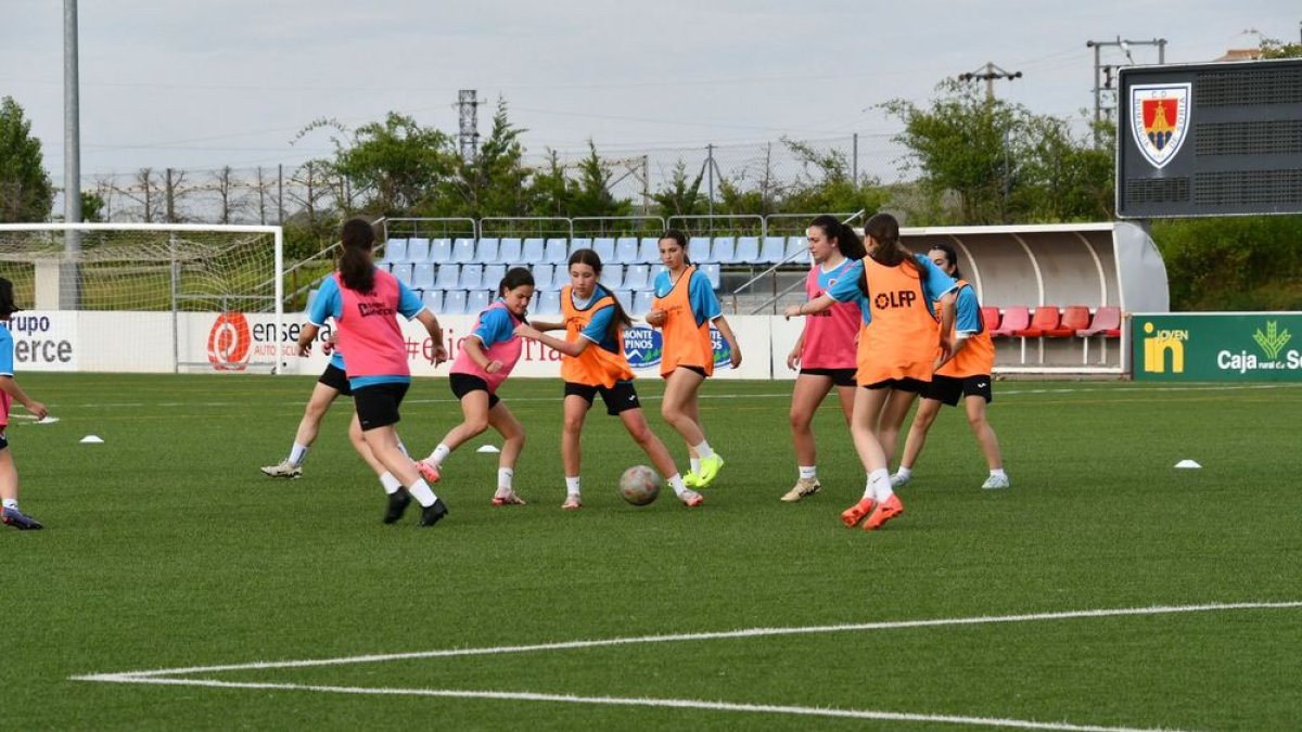 Jugadoras del C.D. Numancia durante un entrenamiento