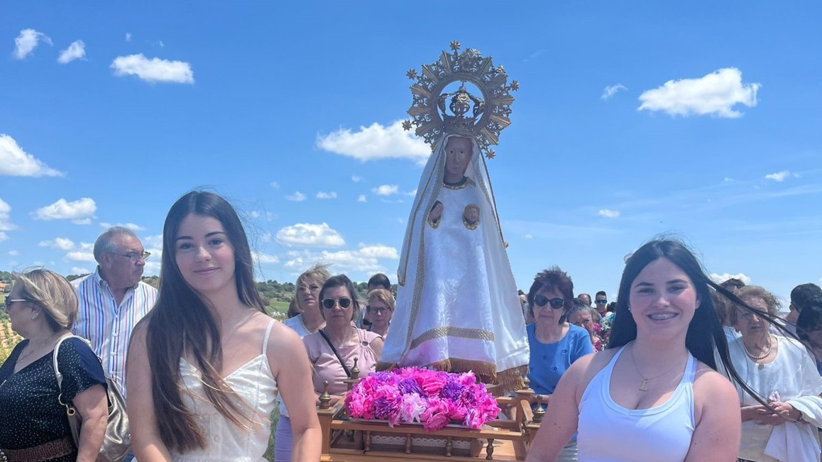 Villálvaro y Zayas de Báscones se unen en romería.