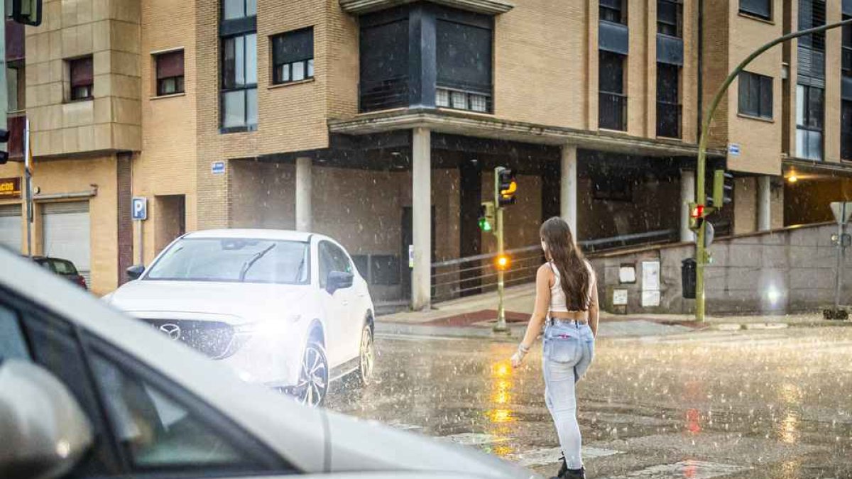 La tormenta dejó inundados ciertos puntos de la ciudad