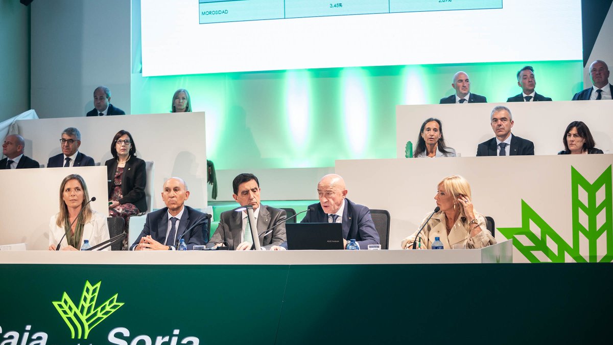 María del Carmen Gil, Francisco Esteban, Carlos Martínez, Domingo Barca y Blanca García .