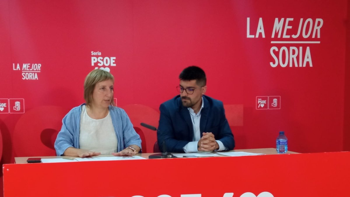 Yolanda Santos y Carlos Llorente.