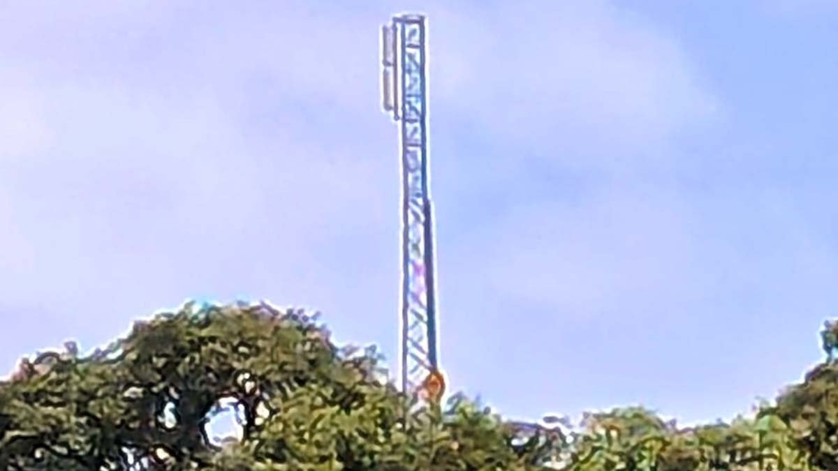 Antena de televisión que da servicio a Valderromán.