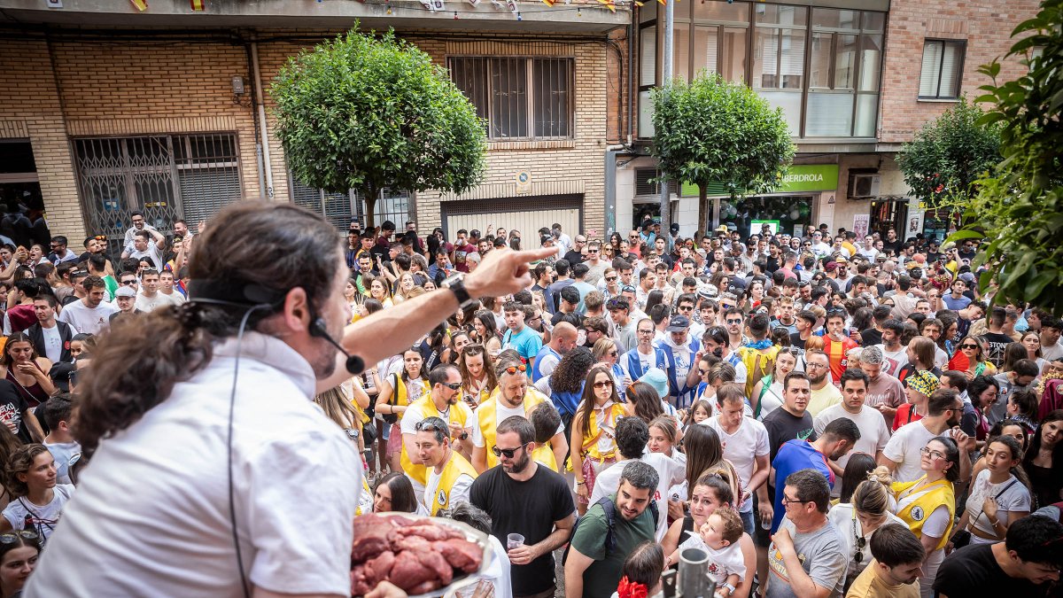 Un momento de la subasta del Sábado Agés.