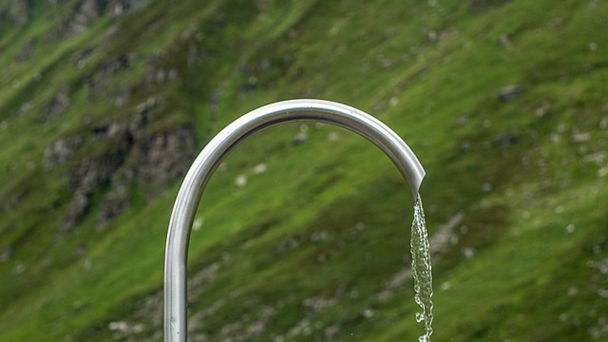 Fuente en plena naturaleza.