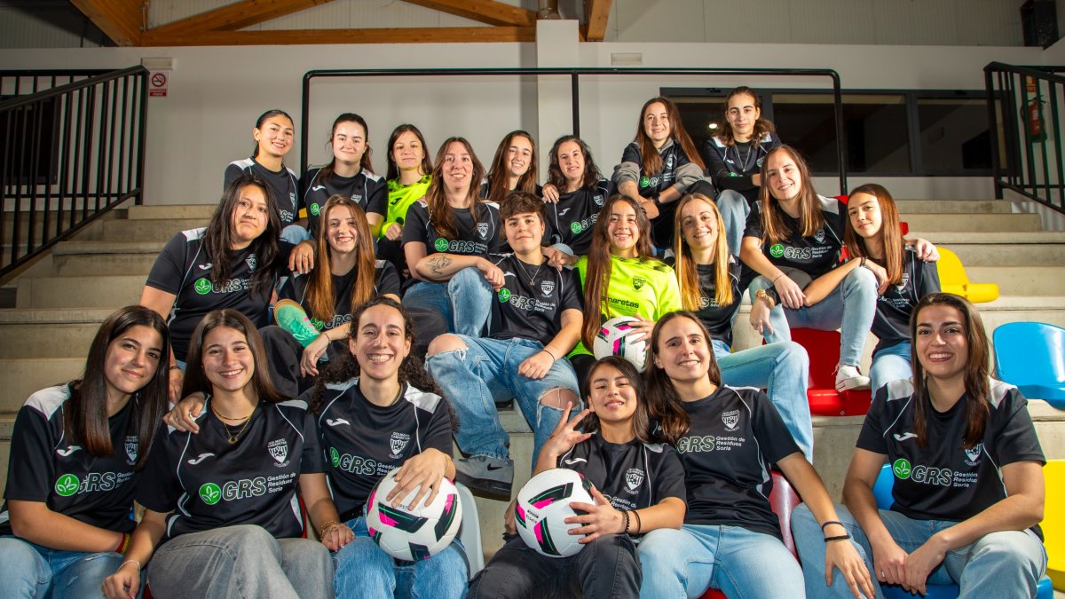 Jugadoras del equipo femenino del C.D. Golmayo Camaretas.