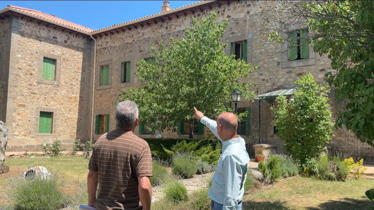 Residencia de El Royo donde están proyectadas las obras de mejora del tejado.