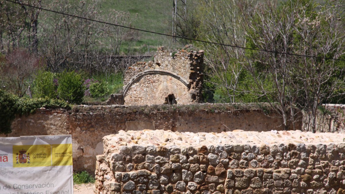 Restos de la iglesia del monasterio de Santa María de Gracia, en Soria.