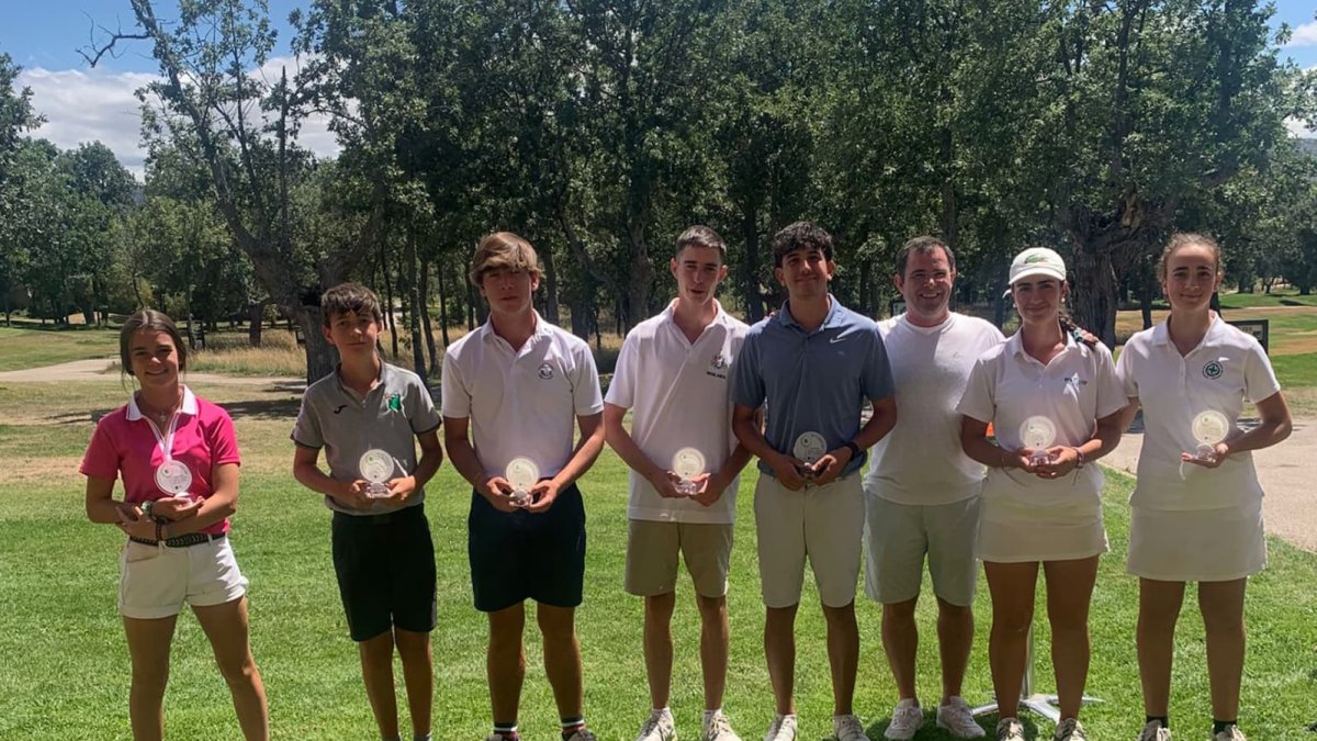 Los ganadores del torneo celebrado en Pedrajas durante el fin de semana.