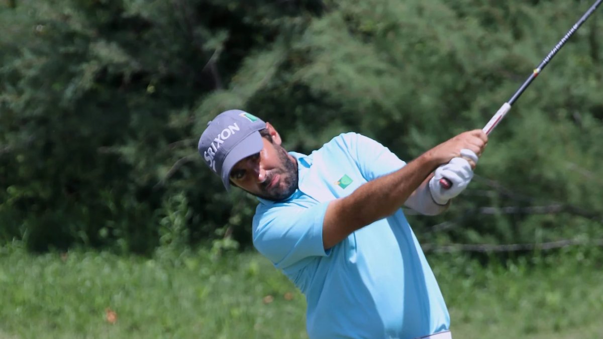 Daniel Berná durante un campeonato de golf.
