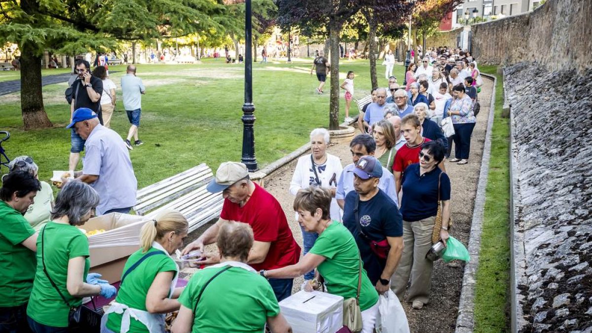 Los vecinos están pasando un fin de semana muy animado